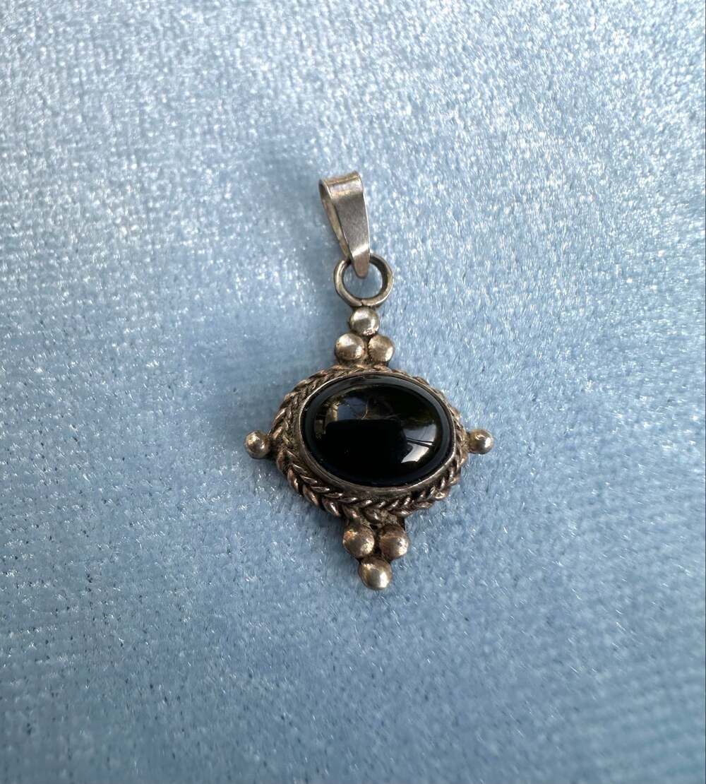 Vintage Taxco Mexico 925 Sterling Silver Black Onyx Oval Cabochon Pendant
